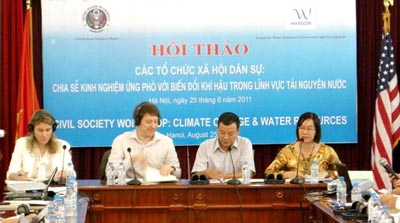 Các chuyên gia Việt Nam và Mỹ trao đổi kinh nghiệm ứng phó với biến đổi khí hậu