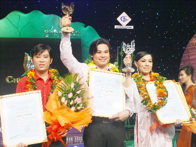 Khởi động Cuộc thi Chuông vàng Vọng cổ lần VI năm 2011