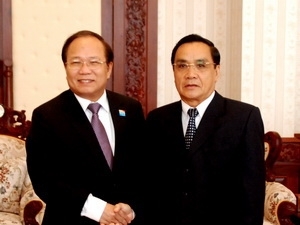 越南文化体育旅游部高级代表团访问老挝