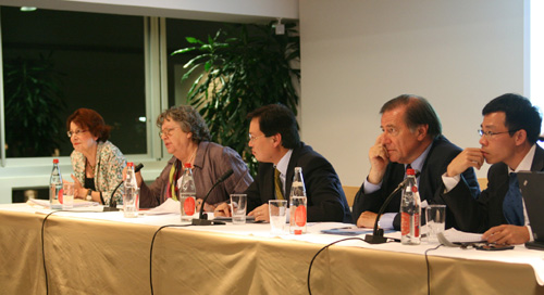 “胡志明遗产和越法关系” 研讨会在法国举行