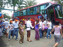 Vietnam attracts Thai visitors by land