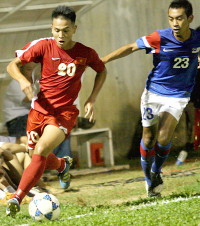 “2011青年报杯”国际U21足球联赛：越南U21队取得开门红