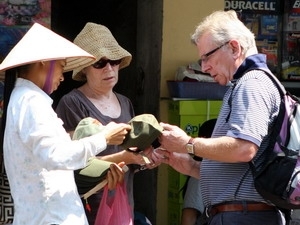 Vietnam welcomes more than 4 3 million foreign tourists in nine months