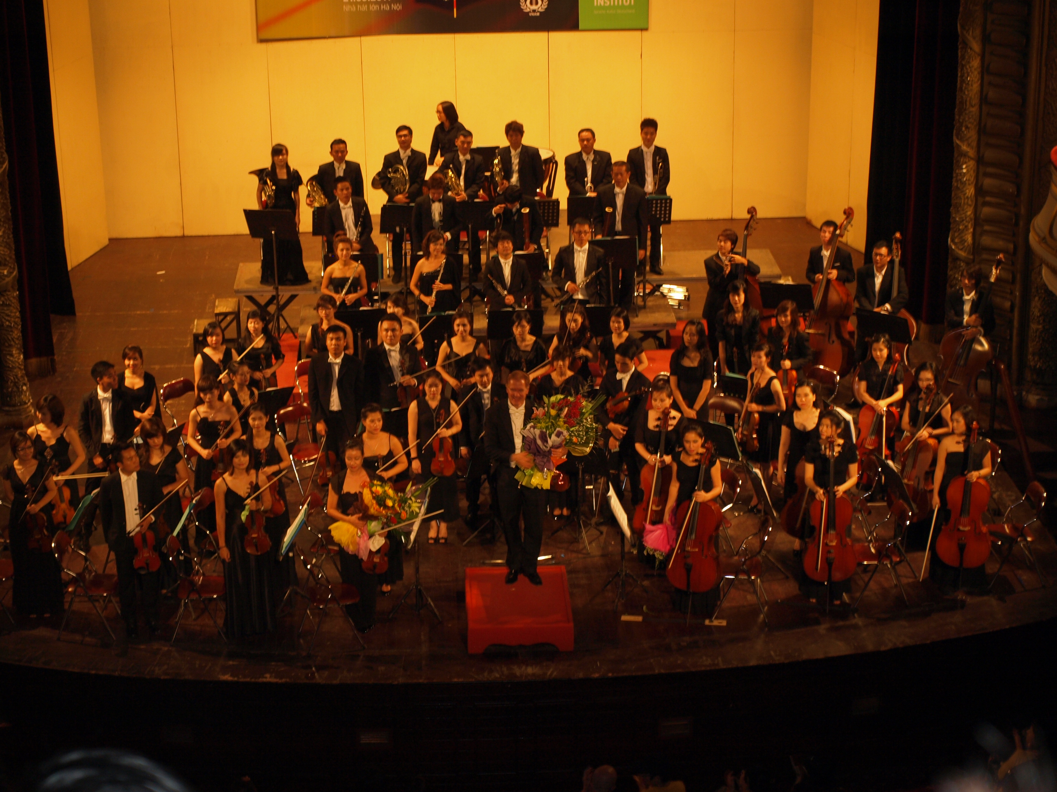 Vietnamese Young Philharmonic Orchestra thrill at the Opera House