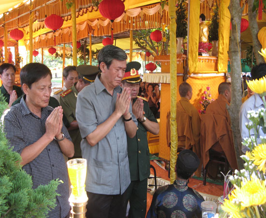 Lễ cầu siêu tri ân các anh hùng liệt sĩ Thành cổ Quảng Trị