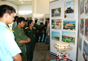 Phú Yên Triển lãm “Biển, đảo và người chiến sĩ Hải quân”, “Truyền thống đường Hồ Chí Minh trên biển”