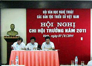 Hội nghị Chi hội trưởng Hội Văn học nghệ thuật các dân tộc thiểu số Việt Nam năm 2011