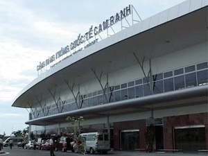 Cam Ranh airport greets first visitors in new year