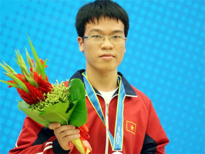 Chess Grand Master Le Quang Liem to join 2012 Olympic torch relay