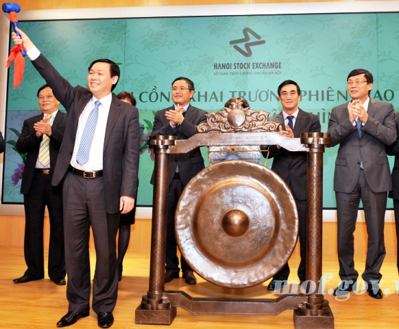 Bộ trưởng Vương Đình Huệ Năm 2012, thị trường chứng khoán sẽ vượt qua khó khăn, đi vào thế phát triển