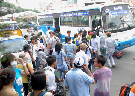 TP Hồ Chí Minh Xe buýt không nghỉ tết