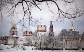Russie construction d’une ville en neige à Moscou