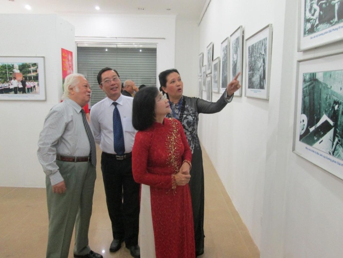 Khai mạc triển lãm “Hành trình 30 năm của Hội Điện ảnh TP Hồ Chí Minh”