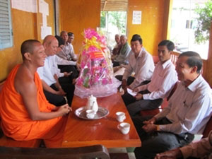 越南高棉族同胞欢庆2012年报孝节