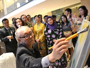 Vietnamese paintings charm Malaysian visitors