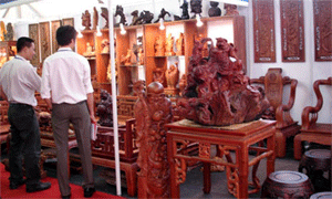 HCM City hosts int’l furniture and handicraft fair 2012