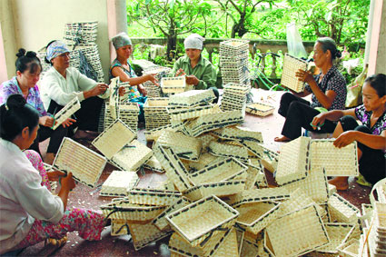 The beauty of bamboo weaving in Chuong My