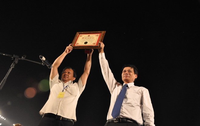 “Let’s Get Loud” sets Vietnamese Guiness record