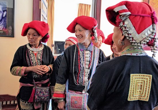 Sapa Cultural Night at Metropole