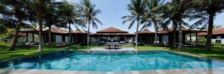 Vietnam gains six International travel awards