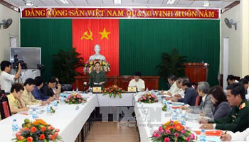 Đoàn công tác của Ban Bí thư Trung ương Đảng làm việc tại Quảng Ngãi