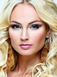 捷克佳丽夺得地球小姐选美大赛冠军