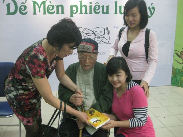 70 năm “Dế mèn phiêu lưu ký”