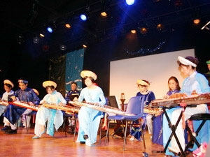 Vietnam’s traditional music and martial arts in Orsay
