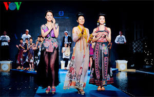 Vietnamese-Italian fashion show shines in Hanoi
