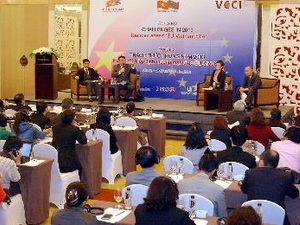 Vietnam seeks business ties with Russia, EU