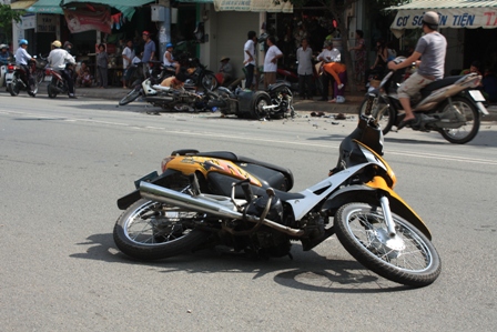 43 người tử vong do tai nạn giao thông trong ngày 13 11 2012