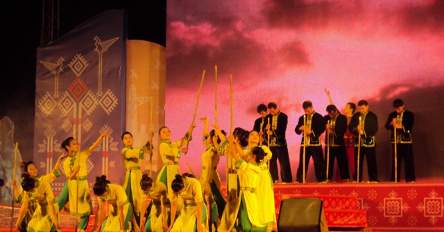 Khai mạc Liên hoan nghệ thuật hát Then, đàn Tính lần thứ 4 năm 2012