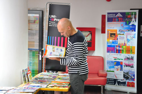 Exposition de la presse française à Hanoi