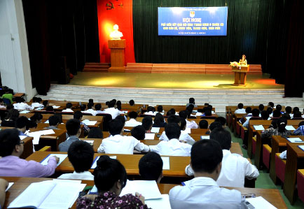Quán triệt Nghị quyết Hội nghị Trung ương 6 khóa XI của Đảng tới hơn 500 cán bộ Đoàn, Hội