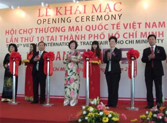 Vietnam Expo 2012 opens