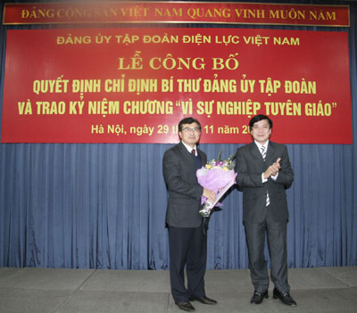Đồng chí Hoàng Quốc Vượng giữ chức Bí thư Đảng ủy Tập đoàn Điện lực Việt Nam
