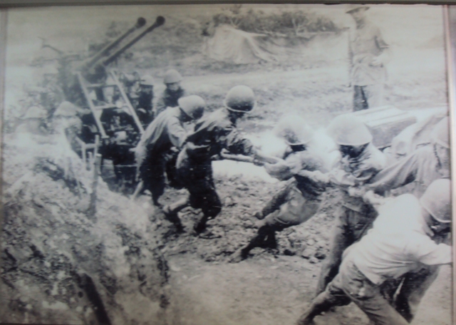 Photo exhibition on 40 years of Hanoi – Dien Bien Phu in the Air victory