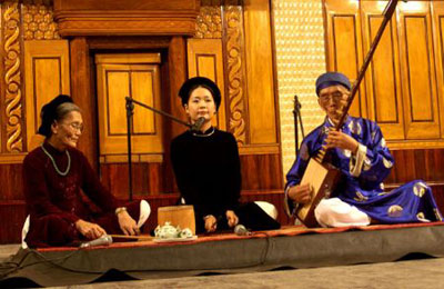 Hanoi ca tru singing festival 2012 opens