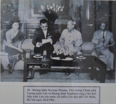 Photo exhibition on Vietnam-Laos friendship