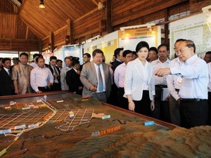 Myanmar, Thai leaders talk special economic zone