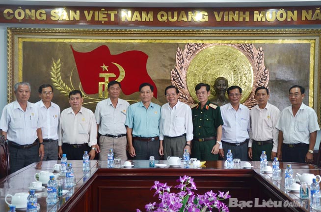Phó Bí thư Thường trực Tỉnh ủy - Nguyễn Văn Út tiếp và làm việc với đoàn cựu chiến binh Bạc Liêu