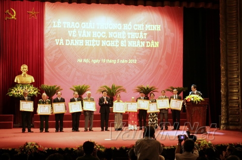 Mười sự kiện và hoạt động âm nhạc Việt Nam tiêu biểu năm 2012