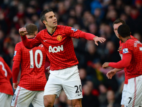 英超：范佩西传射鲁尼破门 曼联确保圣诞节榜首位置