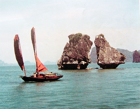 Japan supports sustainable tourism in Ha Long Bay