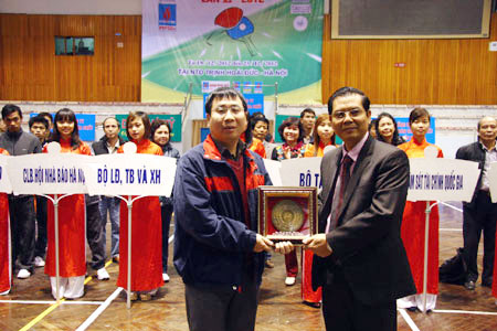 2012 Phu My fertilizer table-tennis Cup opens in Hanoi