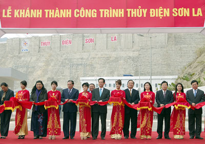 Son La hydropower plant begins operation