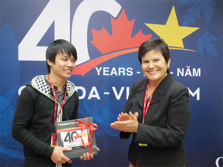 Official logo for the 40th anniversary of Canada – Vietnam relations announces