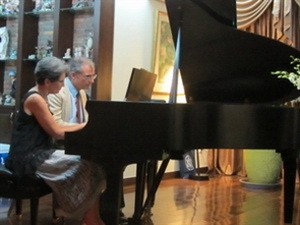 Hai nghệ sĩ piano Mỹ danh tiếng song tấu ở Việt Nam