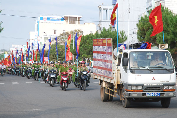 Nâng cao nhận thức của xã hội của người tham gia giao thông