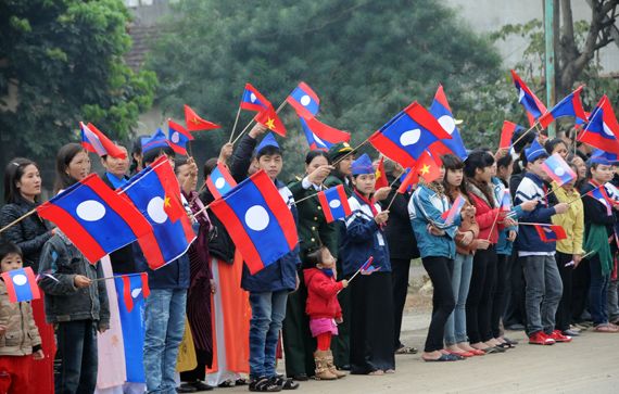 Vietnam, Laos foster friendly traditional relationship